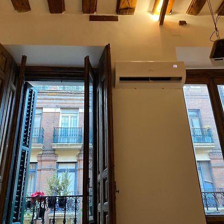 Hortaleza 4, Preciso Estudio En Chueca Junto A La Gran Via De Мадрид Екстер'єр фото