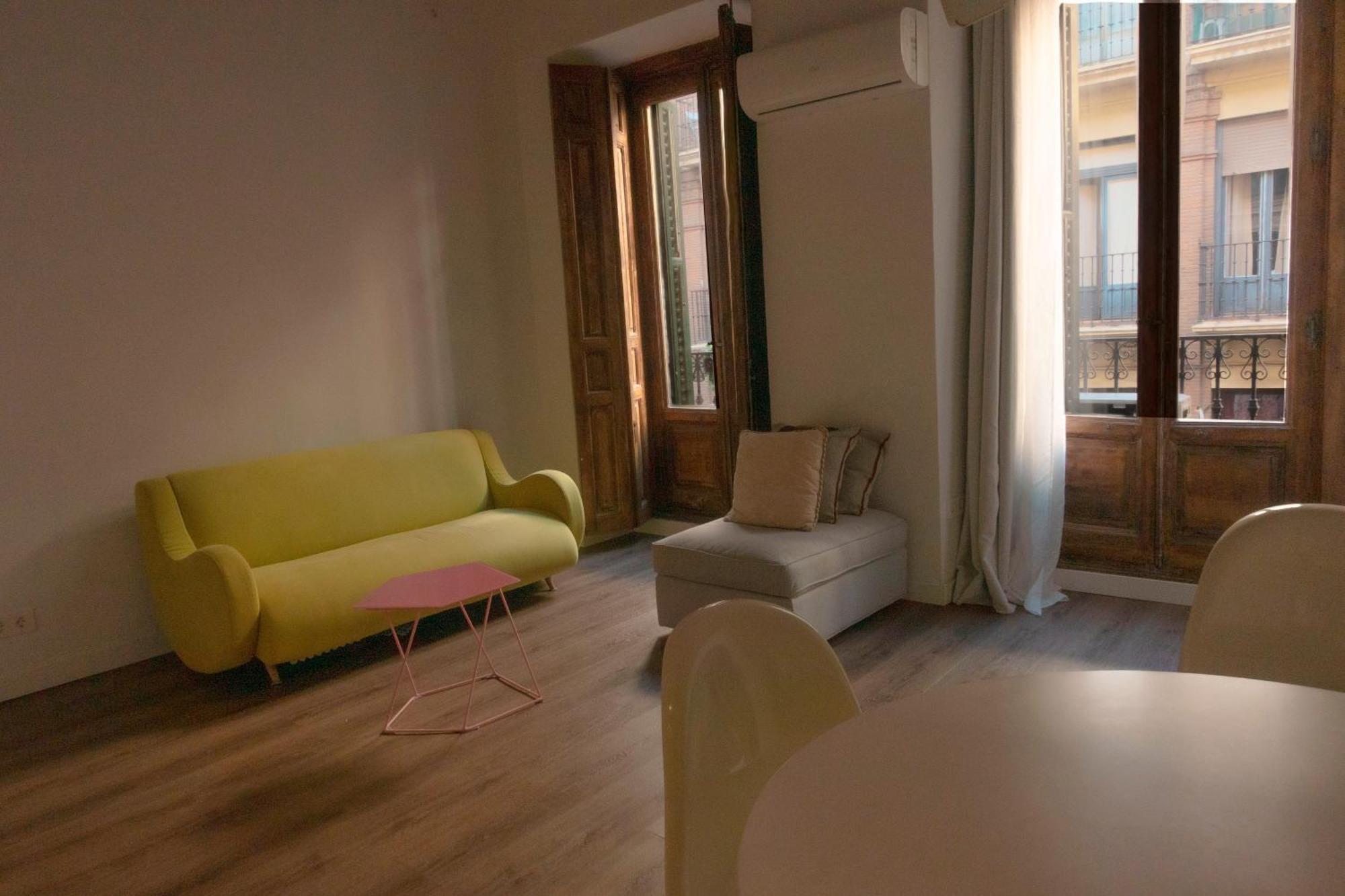 Hortaleza 4, Preciso Estudio En Chueca Junto A La Gran Via De Мадрид Екстер'єр фото